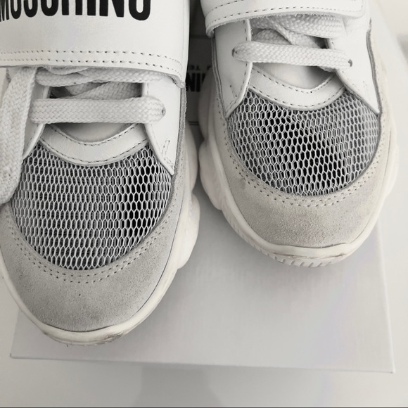 SOLD 🛑 Moschino Kids Logo Touch Strap Sneakers - Picture 3 of 7